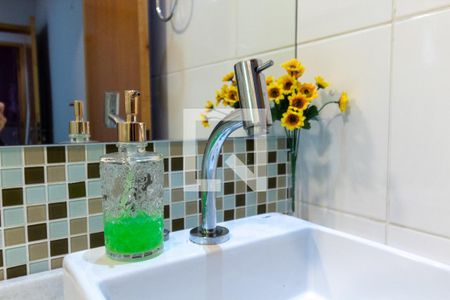 Casa de condomínio à venda com 60m², 2 quartos e 1 vagaBanheiro - torneira