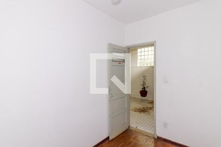 Apartamento à venda com 92m², 2 quartos e sem vaga Apartamento à venda com 92m², 2 quartos e sem vagaQuarto de Serviço