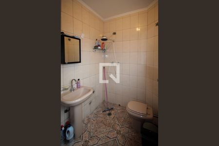 Casa à venda com 305m², 6 quartos e 7 vagasPiso 1: Banheiro 1