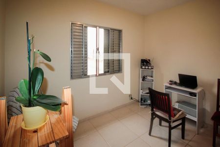 Casa à venda com 305m², 6 quartos e 7 vagasPiso 1: Quarto 3