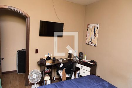 Casa à venda com 330m², 3 quartos e 3 vagasQuarto 2