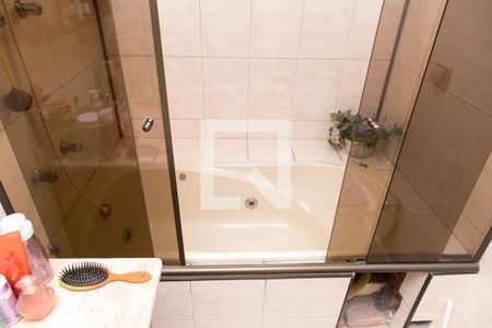 Casa à venda com 330m², 3 quartos e 3 vagasBanheiro da Suíte