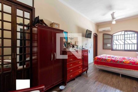 Casa à venda com 280m², 4 quartos e 6 vagas