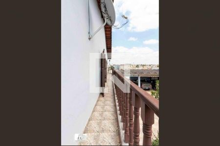 Casa à venda com 280m², 4 quartos e 6 vagas