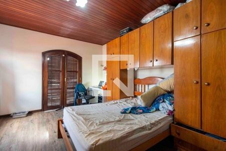 Casa à venda com 280m², 4 quartos e 6 vagas