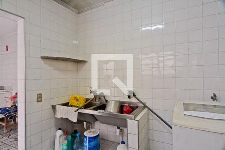 Casa à venda com 229m², 3 quartos e 2 vagas Casa à venda com 229m², 3 quartos e 2 vagasÁrea de Serviço