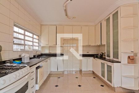 Casa à venda com 229m², 3 quartos e 2 vagas Casa à venda com 229m², 3 quartos e 2 vagasCozinha