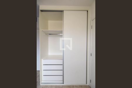 Apartamento à venda com 33m², 1 quarto e 1 vaga Apartamento à venda com 33m², 1 quarto e 1 vagaSuíte