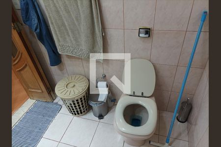 Casa à venda com 245m², 7 quartos e 1 vaga Casa à venda com 245m², 7 quartos e 1 vagaBanheiro 02 suíte