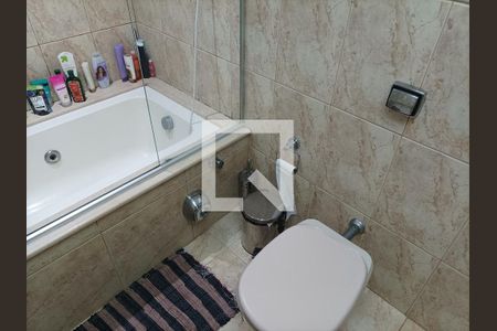 Casa à venda com 245m², 7 quartos e 1 vaga Casa à venda com 245m², 7 quartos e 1 vagaBanheiro 1