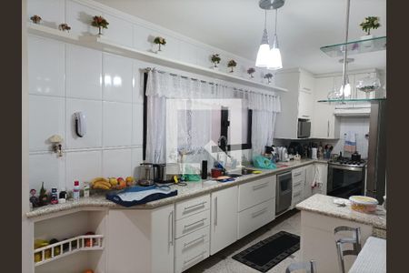 Casa à venda com 245m², 7 quartos e 1 vaga Casa à venda com 245m², 7 quartos e 1 vagaCozinha