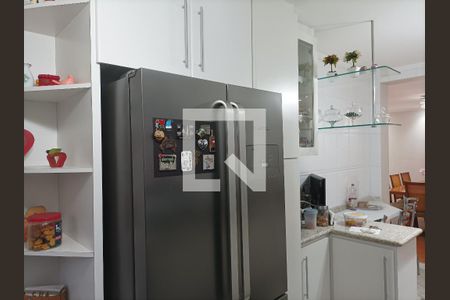 Casa à venda com 245m², 7 quartos e 1 vaga Casa à venda com 245m², 7 quartos e 1 vagaCozinha