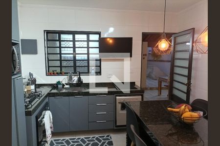 Casa à venda com 245m², 7 quartos e 1 vaga Casa à venda com 245m², 7 quartos e 1 vagaCozinha 2