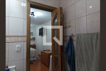 Casa à venda com 245m², 7 quartos e 1 vaga Casa à venda com 245m², 7 quartos e 1 vagaBanheiro 02 suíte