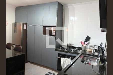 Casa à venda com 245m², 7 quartos e 1 vaga Casa à venda com 245m², 7 quartos e 1 vagaCozinha 2