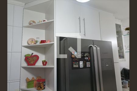 Casa à venda com 245m², 7 quartos e 1 vaga Casa à venda com 245m², 7 quartos e 1 vagaCozinha