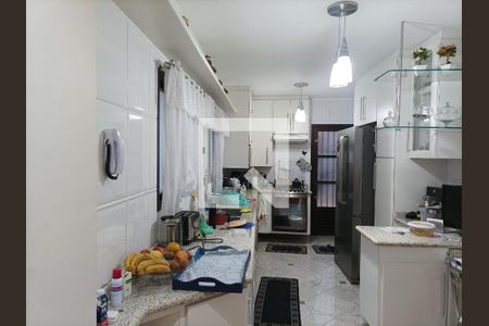 Casa à venda com 245m², 7 quartos e 1 vaga Casa à venda com 245m², 7 quartos e 1 vagaCozinha