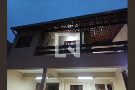 Casa à venda com 245m², 7 quartos e 1 vaga Casa à venda com 245m², 7 quartos e 1 vagaFachada do Prédio