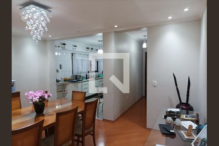 Casa à venda com 245m², 7 quartos e 1 vaga Casa à venda com 245m², 7 quartos e 1 vagaSala de Jantar