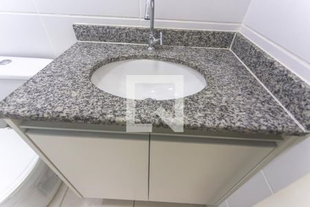 Apartamento à venda com 65m², 2 quartos e 1 vaga Apartamento à venda com 65m², 2 quartos e 1 vagaBanheiro social