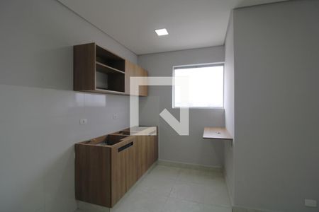 Cozinha de apartamento para alugar com 1 quarto, 25m² em Vila Santana, São Paulo