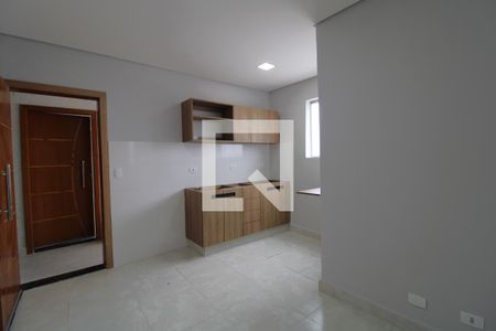 Cozinha de apartamento para alugar com 1 quarto, 25m² em Vila Santana, São Paulo