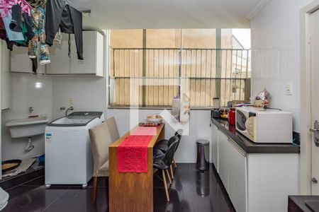 Apartamento à venda com 148m², 3 quartos e sem vaga Apartamento à venda com 148m², 3 quartos e sem vagaCozinha