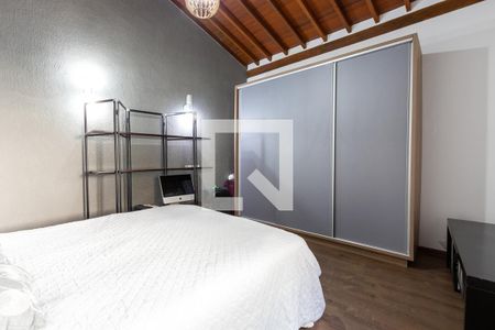 Casa para alugar com 350m², 4 quartos e 1 vaga Casa para alugar com 350m², 4 quartos e 1 vagaQuarto 2