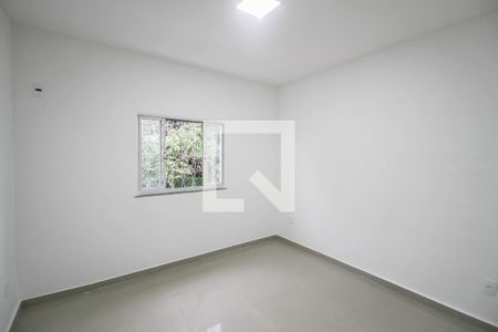 Quarto 1 de casa de condomínio para alugar com 2 quartos, 68m² em Heliópolis, Belford Roxo