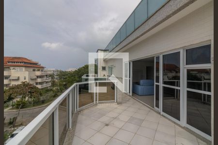 Apartamento à venda com 442m², 5 quartos e 4 vagas Apartamento à venda com 442m², 5 quartos e 4 vagasVaranda