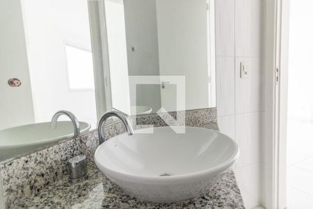 Apartamento à venda com 442m², 5 quartos e 4 vagas Apartamento à venda com 442m², 5 quartos e 4 vagasSuíte 2 - banheiro