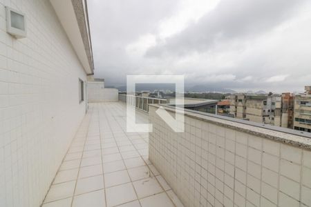 Apartamento à venda com 442m², 5 quartos e 4 vagas Apartamento à venda com 442m², 5 quartos e 4 vagasTerraço cobertura