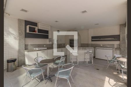 Apartamento à venda com 442m², 5 quartos e 4 vagas Apartamento à venda com 442m², 5 quartos e 4 vagasÁrea comum - Churrasqueira