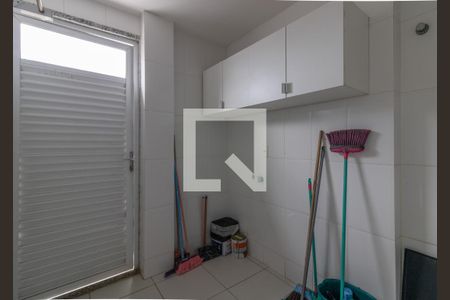 Apartamento à venda com 442m², 5 quartos e 4 vagas Apartamento à venda com 442m², 5 quartos e 4 vagasÁrea de serviço