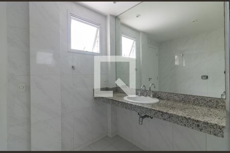 Apartamento à venda com 442m², 5 quartos e 4 vagas Apartamento à venda com 442m², 5 quartos e 4 vagasSuíte 3 - banheiro