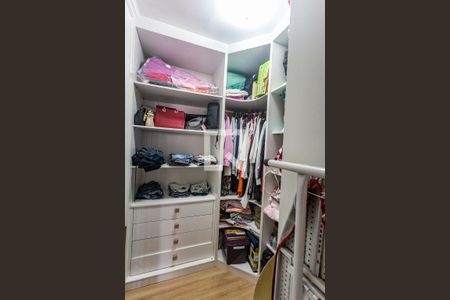 Apartamento à venda com 70m², 3 quartos e 1 vaga Apartamento à venda com 70m², 3 quartos e 1 vagaCloset