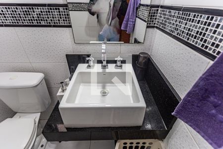 Apartamento à venda com 70m², 3 quartos e 1 vaga Apartamento à venda com 70m², 3 quartos e 1 vagaBanheiro