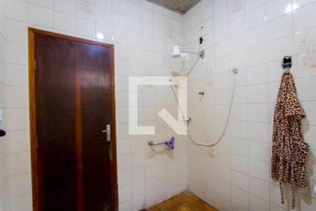 Casa à venda com 144m², 2 quartos e 2 vagasBanheiro