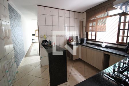 Cozinha de casa para alugar com 3 quartos, 125m² em Jardim Vila Formosa, São Paulo