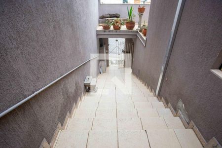 Casa à venda com 385m², 6 quartos e 2 vagasEscada