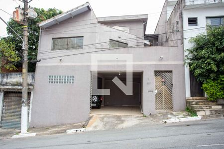 Casa à venda com 385m², 6 quartos e 2 vagasFachada