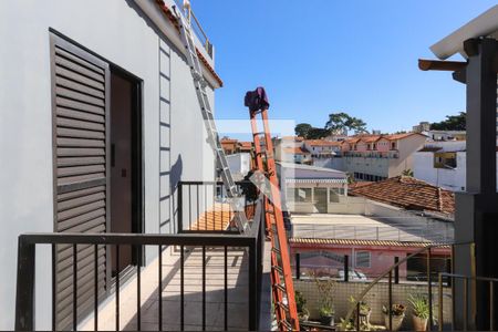 Casa à venda com 200m², 3 quartos e 3 vagas Casa à venda com 200m², 3 quartos e 3 vagasVista