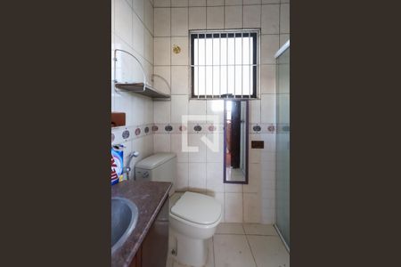 Casa à venda com 200m², 3 quartos e 3 vagas Casa à venda com 200m², 3 quartos e 3 vagasBanheiro