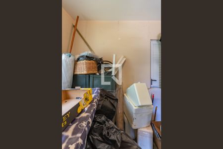 Casa à venda com 840m², 3 quartos e 6 vagas Casa à venda com 840m², 3 quartos e 6 vagasQuarto de Serviço