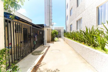 Apartamento para alugar com 47m², 2 quartos e sem vaga Apartamento para alugar com 47m², 2 quartos e sem vagaEntrada