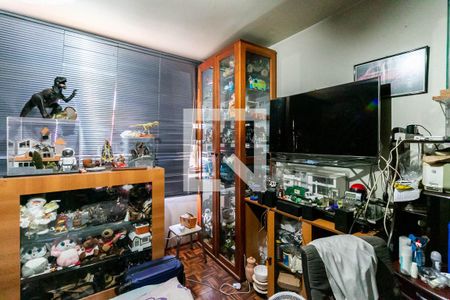 Casa à venda com 710m², 4 quartos e 10 vagas Casa à venda com 710m², 4 quartos e 10 vagasQuarto 4