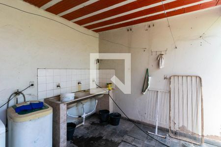 Casa à venda com 710m², 4 quartos e 10 vagas Casa à venda com 710m², 4 quartos e 10 vagasÁrea de Serviço