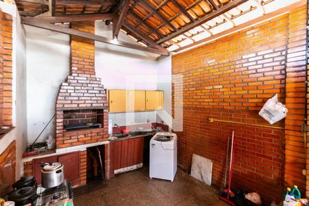 Casa à venda com 710m², 4 quartos e 10 vagas Casa à venda com 710m², 4 quartos e 10 vagasÁrea Gourmet