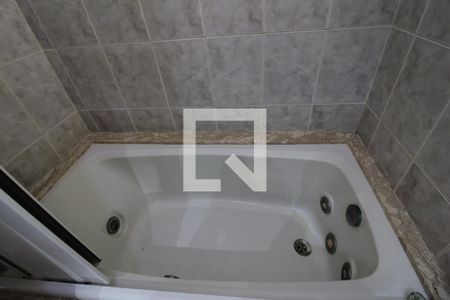 Casa de condomínio para alugar com 400m², 5 quartos e 2 vagasBanheiro da Suíte