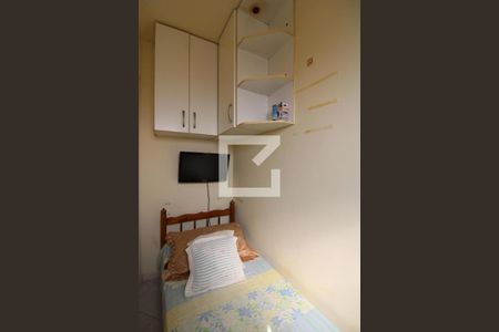 Casa de condomínio para alugar com 400m², 5 quartos e 2 vagasDependência